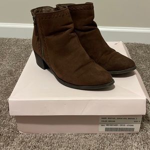 Dark brown booties